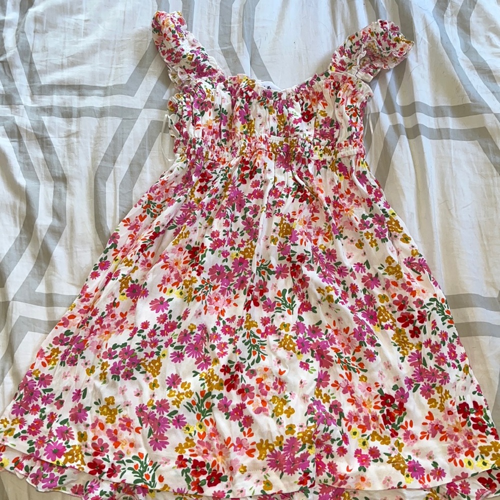 Isabelle’s Cabinet Love Languages Babydoll Dress
Paint Garden Size M